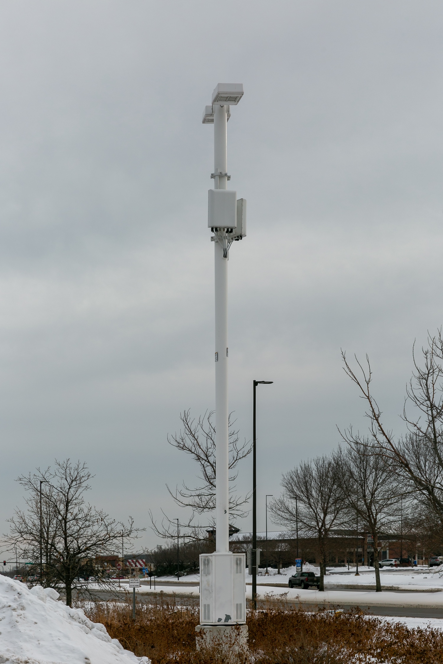 Small Cell | Light photo 3