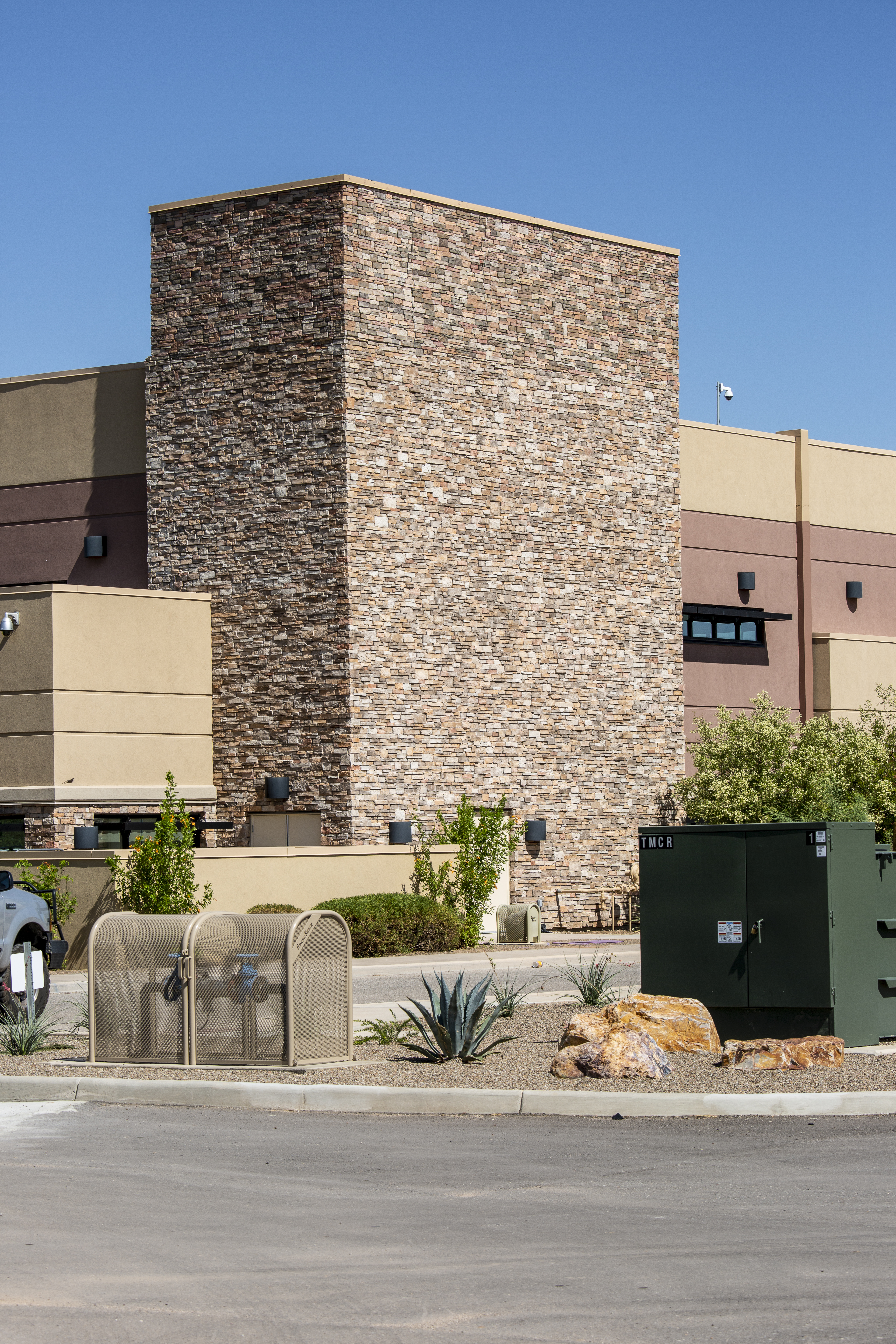 LCAP-1C1I0E00ESFS080503NVNFNF